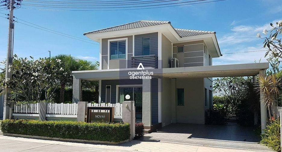 Life-in-the-Garden-Rongpo-Motorway