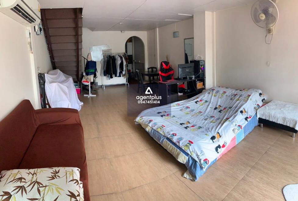 ขายทาว์เฮ้าส์ 2 ชั้น ใกล้บิ๊กซี่ วงศ์สว่าง ซอย กรุงเทพ-นนทบุรี 39