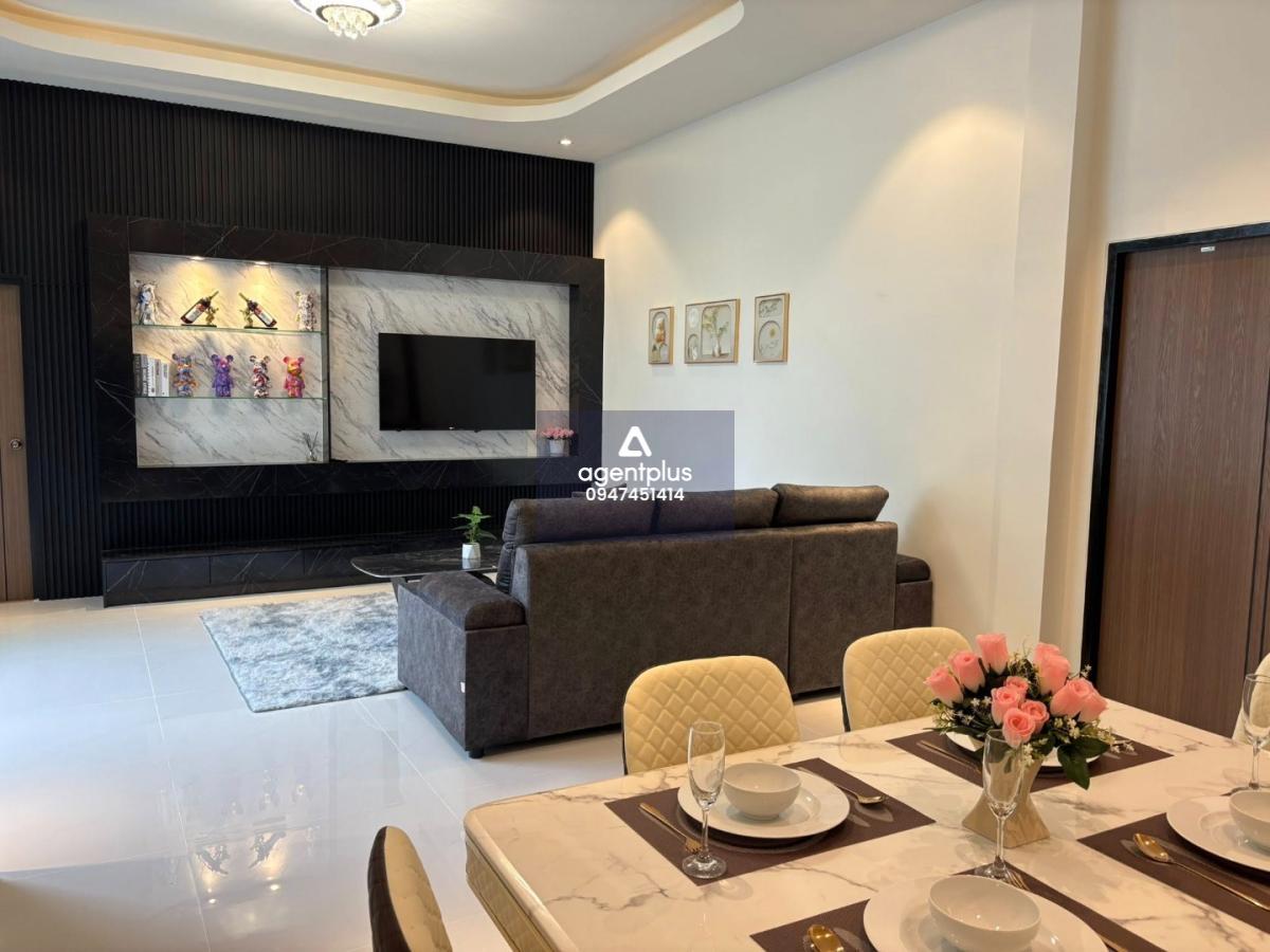 ขายบ้านเดี่ยวสไตล์พูลวิลล่า บ้านใหม่สร้างเสร็จพร้อมเข้าอยู่