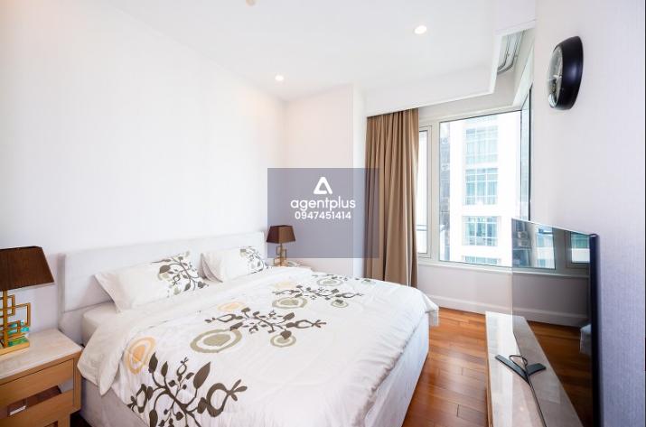 คอนโด คิว หลังสวน  หรูใจกลางลุมพินี พร้อมอยู่ ทำเลพรีเมียมระดับลักชัวรี