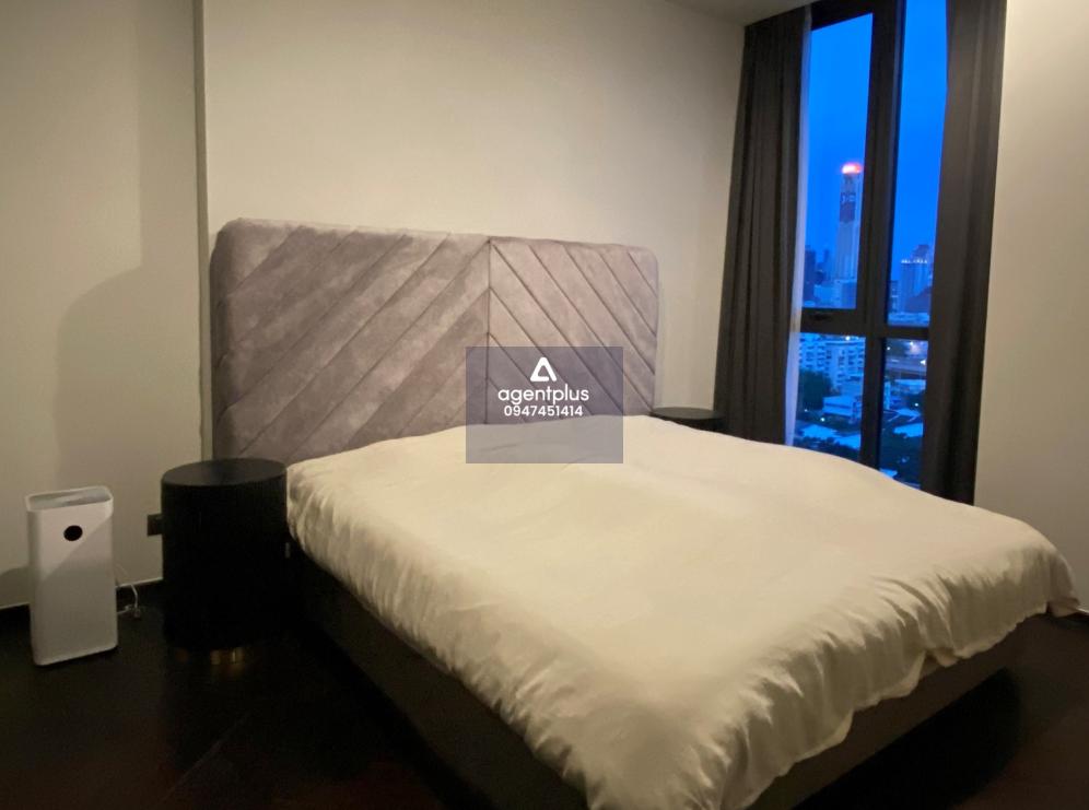 คอนโดลักชัวรี เดอะ โมนูเมนต์ สนามเป้า  ใจกลางพญาไท วิวเมืองสุดหรู ใกล้ BTS สนามเป้า