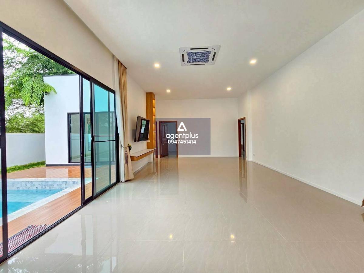 ขาย บ้านเดี่ยวสร้างใหม่พร้อมสระว่ายน้ำ ใกล้โรงเรียนนานาชาติรีเจ้นท์ ใกล้ขอบอ่างมาบประชัน