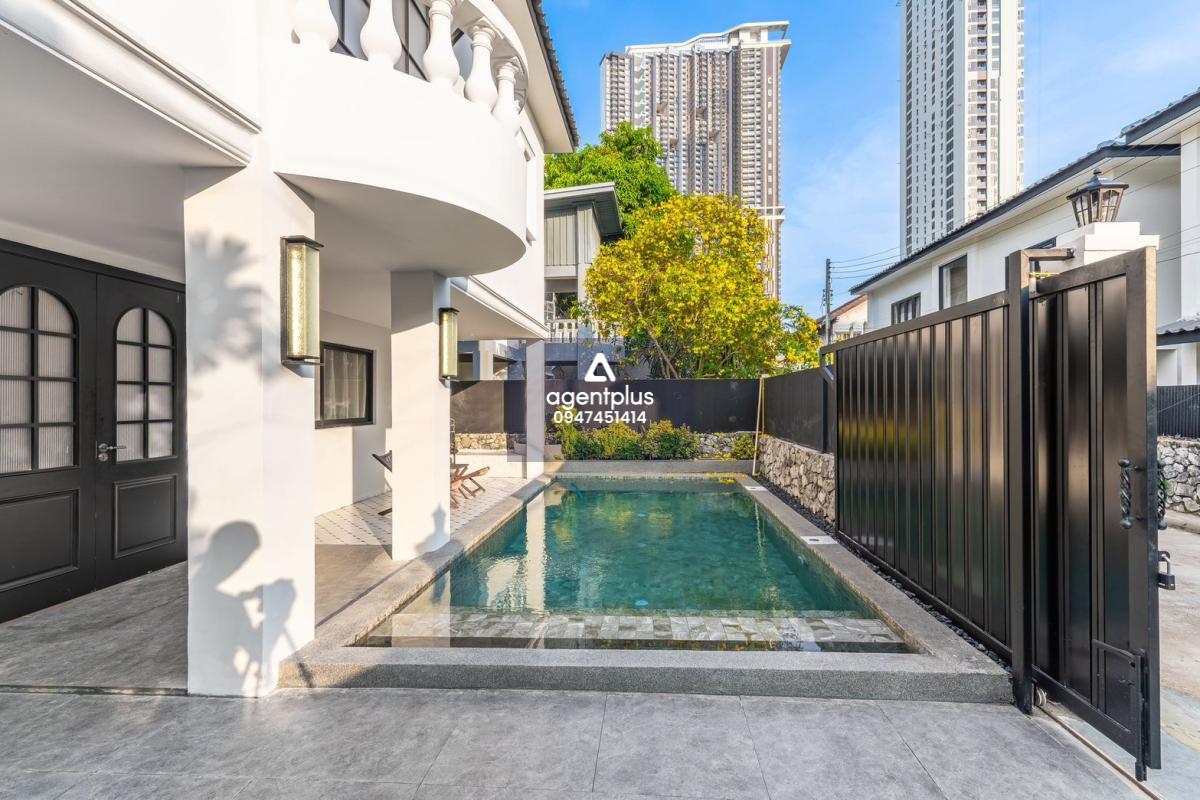  ขายวิลล่าหรูติดชายหาด 4ห้องนอน พัทยา | Rare Beachfront Villas