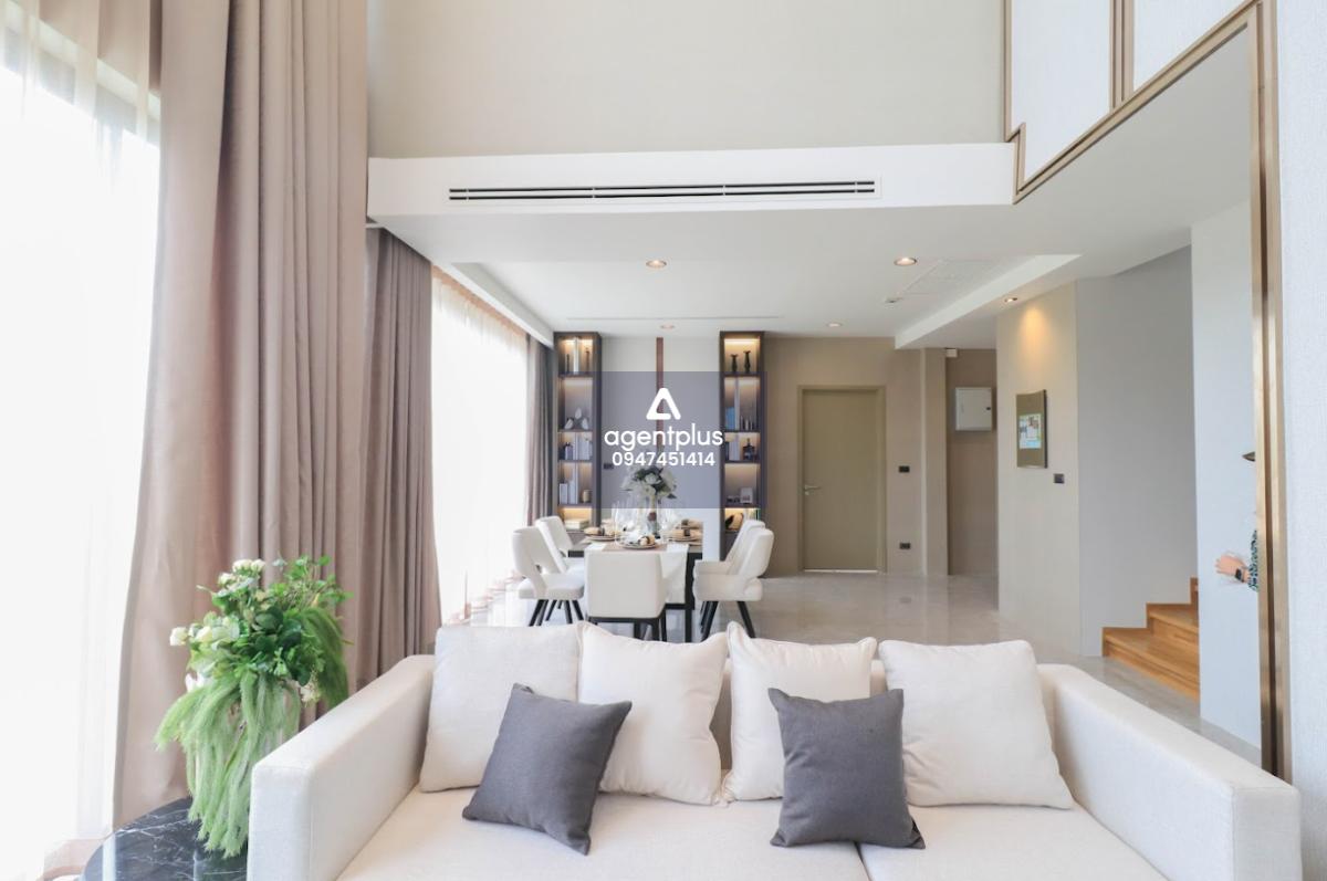  ไฮแลนด์ พาร์ค  พูลวิลล่า พัทยาหรูใจกลางพัทยา! สไตล์โมเดิร์น พร้อมสระว่ายน้ำส่วนตัว ใกล้สุขุมวิท