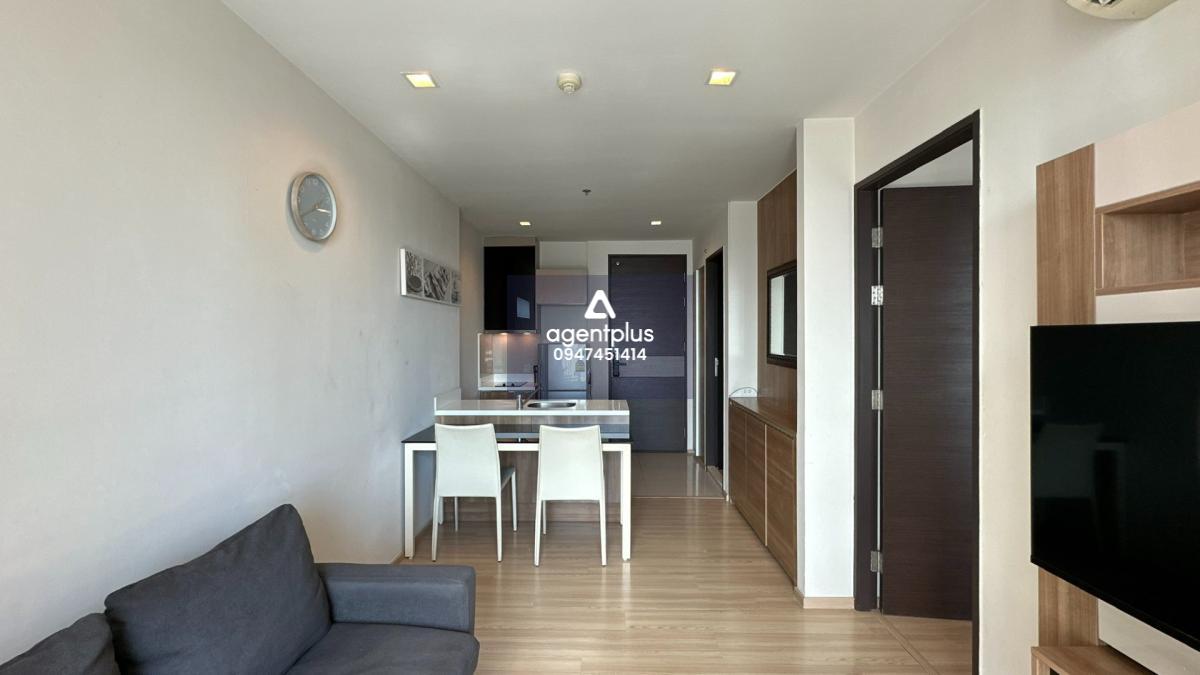 ปล่อยเช่า Rhythm Sathorn – คอนโดหรูใจกลางสาทร พร้อมเข้าอยู่ ห้องสวย ชั้นสูง วิวแม่น้ำเต็ม ๆ 