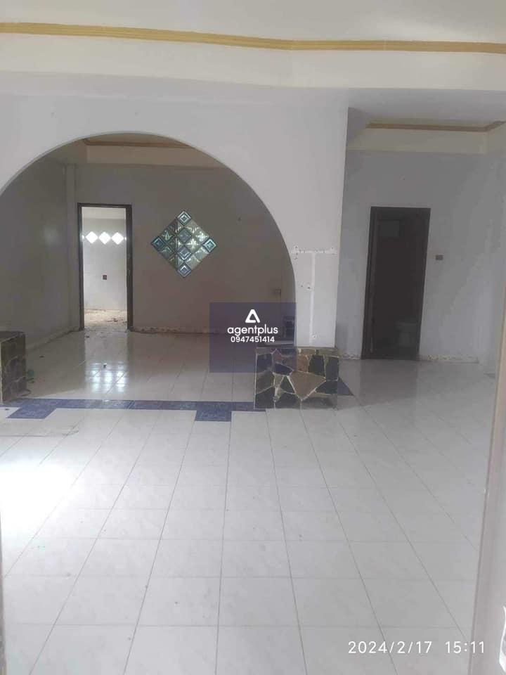 *ขายบ้านเดี่ยว 2 ชั้น ตามสภาพ สำหรับสายรีโนเวท ซอยสยามคันทรีคลับ พัทยา ใกล้ตลาดไร่วนาสินธุ์  4 ห้องนอน 2 ห้องน้ำ 