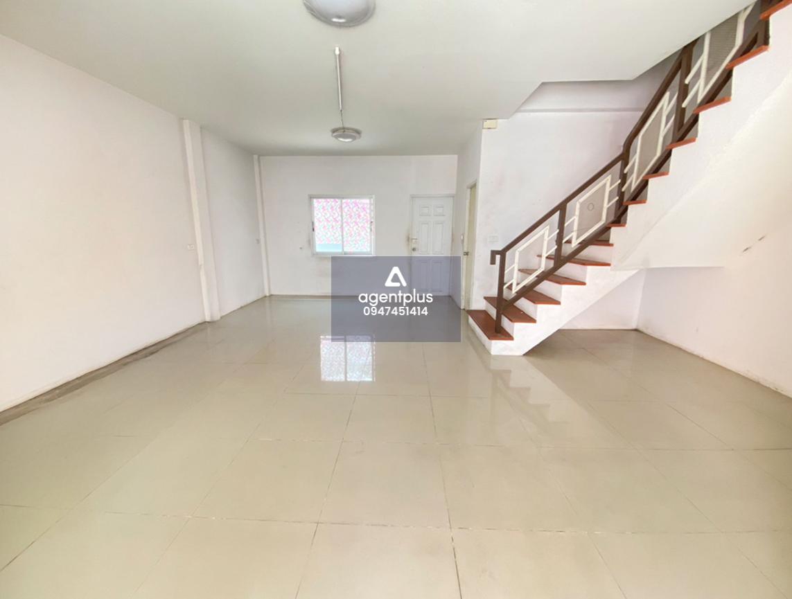 ขายทาวน์เฮ้าส์ โครงการยิ่งรวย 9 วังน้อย ทาวน์เฮ้าส์ 2 ชั้น การคมนาคมสะดวก