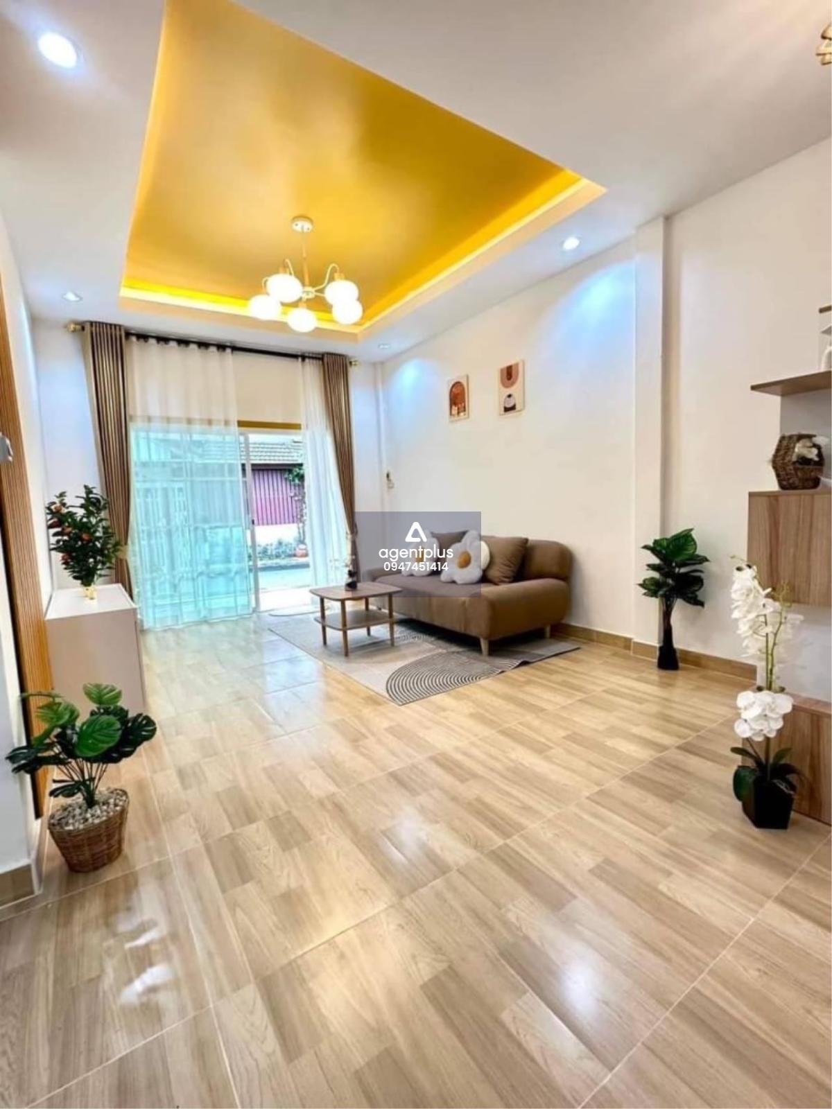 บ้านสไตล์มินิมอล (บ้านในโครงการ) ซอยเนินพลับหวาน พัทยา ชลบุรี