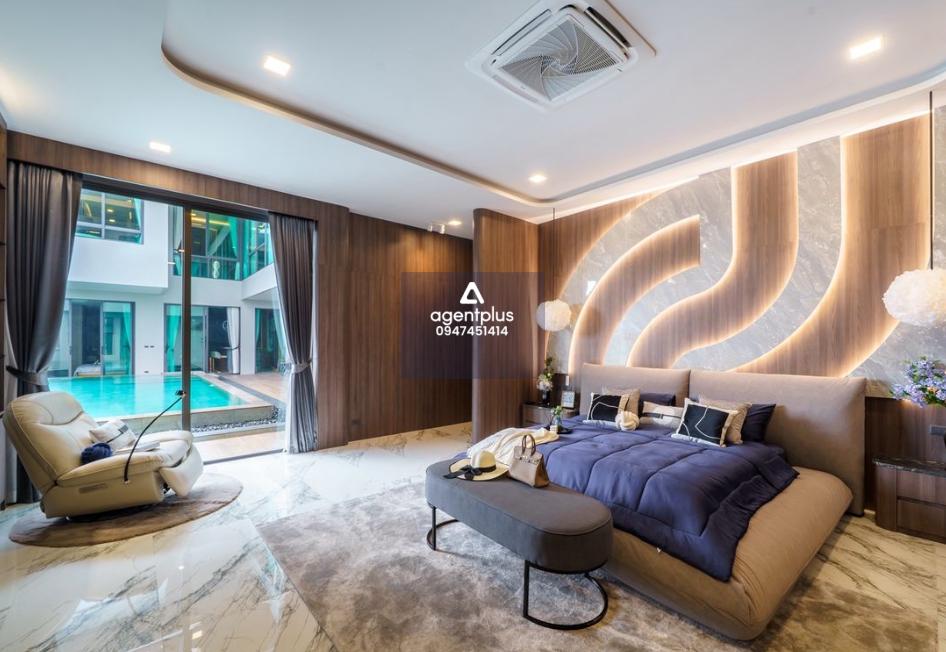 พูลวิลลาสุดหรู 2 ชั้น 𝗠 𝗠𝗼𝘂𝗻𝘁𝗮𝗶𝗻 𝗚𝗿𝗮𝗻𝗱 𝗩𝗶𝗹𝗹𝗮 6 ห้องนอน 8 ห้องน้ำ โครงการบ้านเดี่ยวสไตล์ Contemporary บรรยากาศเงียบสงบ