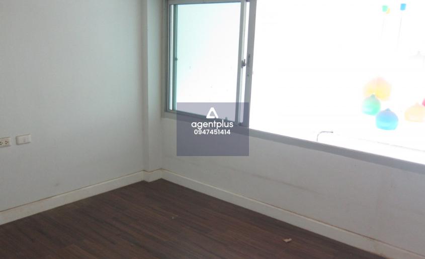 ทาวเฮ้าส์ 3.5 ชั้นหมู่บ้านทาวน์พลัส ประชาอุทิศ