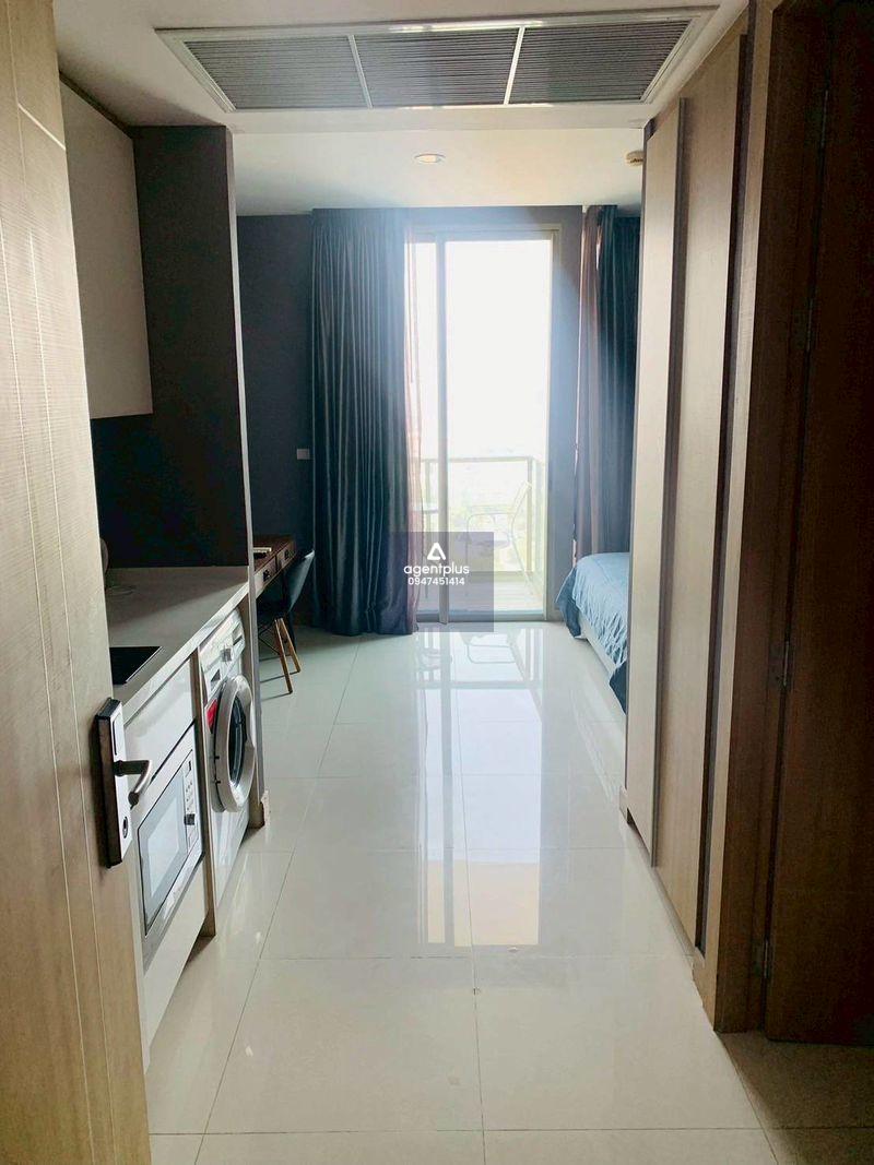 คอนโด The Riviera Wongamat – ชั้นสูง วิวทะเลเหนือเกาะล้าน ดีไซน์สมัยใหม่และการใช้พื้นที่อย่างมีประสิทธิภาพ