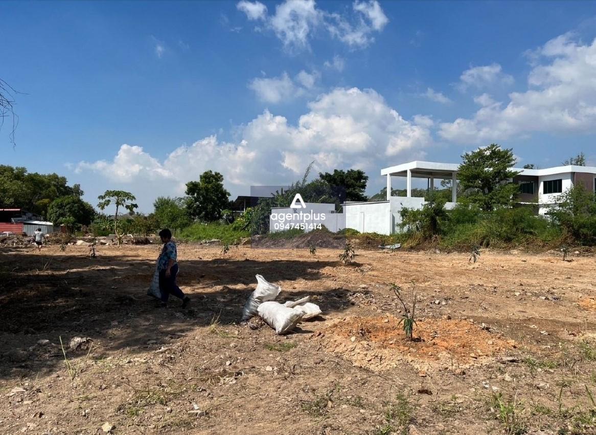 ขายที่ดิน 357 ตร.ว ใกล้หาดแสงจันทร์ และรพ.กรุงเทพระยอง 