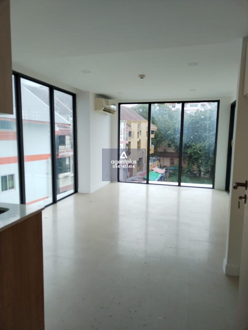 คอนโดมิเนียม ออโรร่า พระตำหนัก