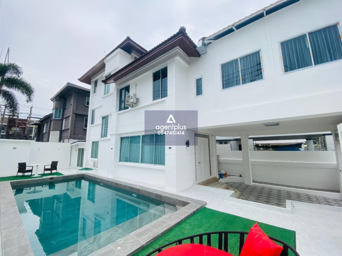 * บ้านพูลวิลล่า ราคาพิเศษ บ้านสวยพร้อมเข้าอยู่ บ้านในโครงการ Chateau Dale สยามคันทรีคลับ พัทยา