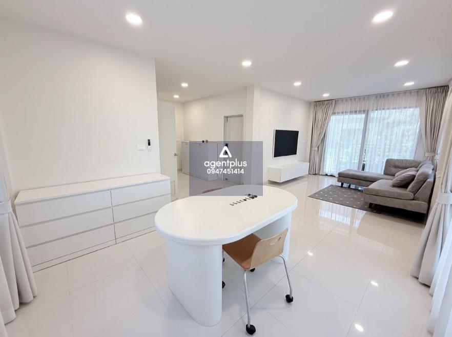 บ้านเดี่ยวหรู พร้อมอยู่ Centro Bangna ใกล้เมกา บางนา บรรยากาศส่วนตัว