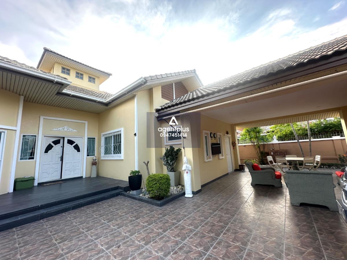 ขายบ้านเดี่ยวพร้อมสระว่ายน้ำ (บ้านในหมู่บ้าน)  ทุ่งกลมตาลหมัน 9 พัทยา 