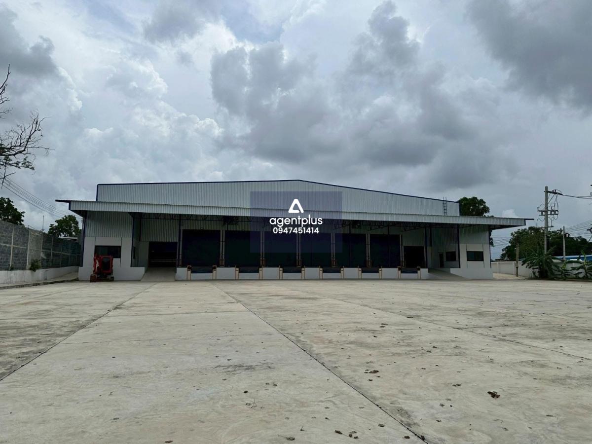 *ให้เช่าโกดัง พร้อมออฟฟิศ ใกล้ท่าเรือแหลมฉบัง ศรีราชา ชลบุรี