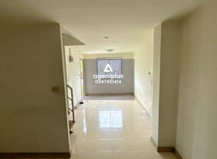 บ้านแฝด หมู่บ้านธนาวัลย์ 2 ศรีราชา บ่อวิน