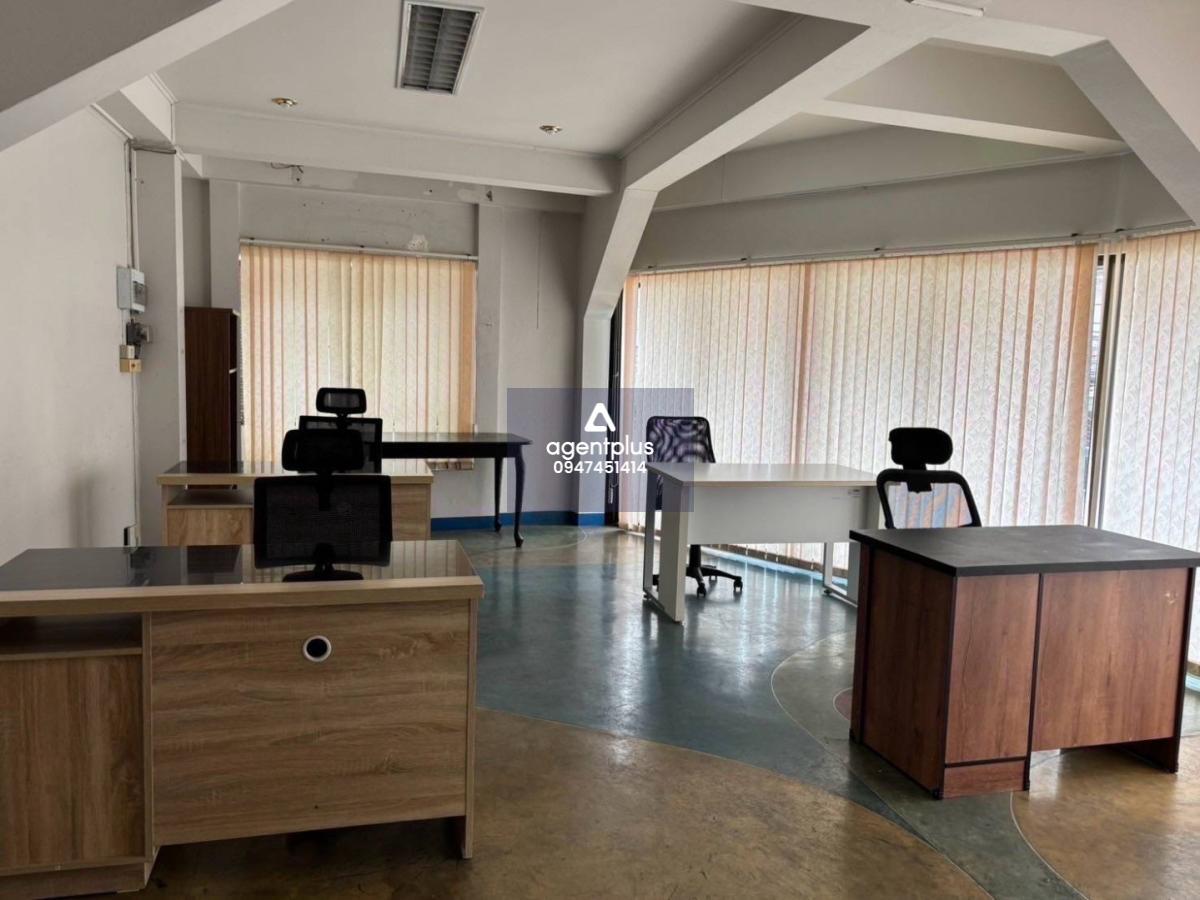 #ให้เช่าอาคารพาณิชย์ 3 ชั้น ทำออฟฟิศ (พร้อมเฟอร์นิเจอร์ )