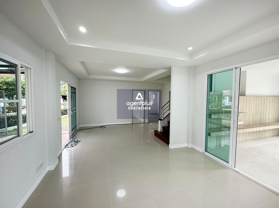 ขายบ้านเดี่ยว 2 ชั้น พร้อมสระว่ายน้ำ ศุภาลัยวิลล์ เชียงใหม่ เหมาะสำหรับครอบครัวที่กำลังมองหาบ้านพร้อมอยู่ ทำเลดี ใกล้สิ่งอำนวยความสะดวก