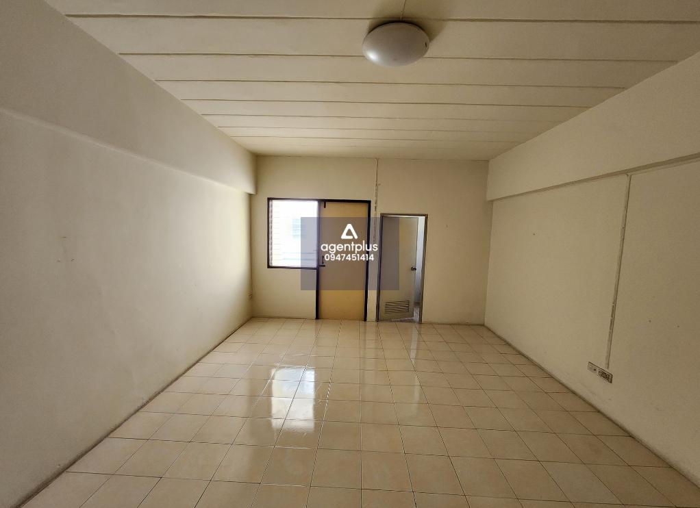 ขายคอนโดมิเนียมทำเลดี ตั้งอยู่ติดถนนบางบัวทอง-บางพูน(ซ่อมสร้าง) คมนาคมสะดวก โครงการเอกธานีคอนโดทาวน์ (บางพูน) ปทุมธานี