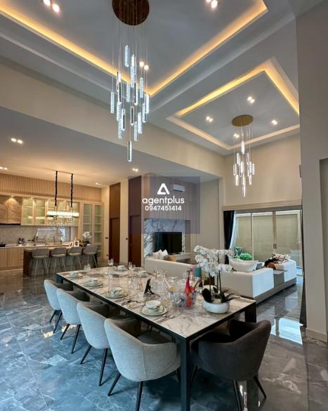 บ้านพูลวิลล่าพร้อมโอน ที่ดินใหญ่พร้อมสระว่ายน้ำ เพียง 10 นาที ถึงหาดจอมเทียน