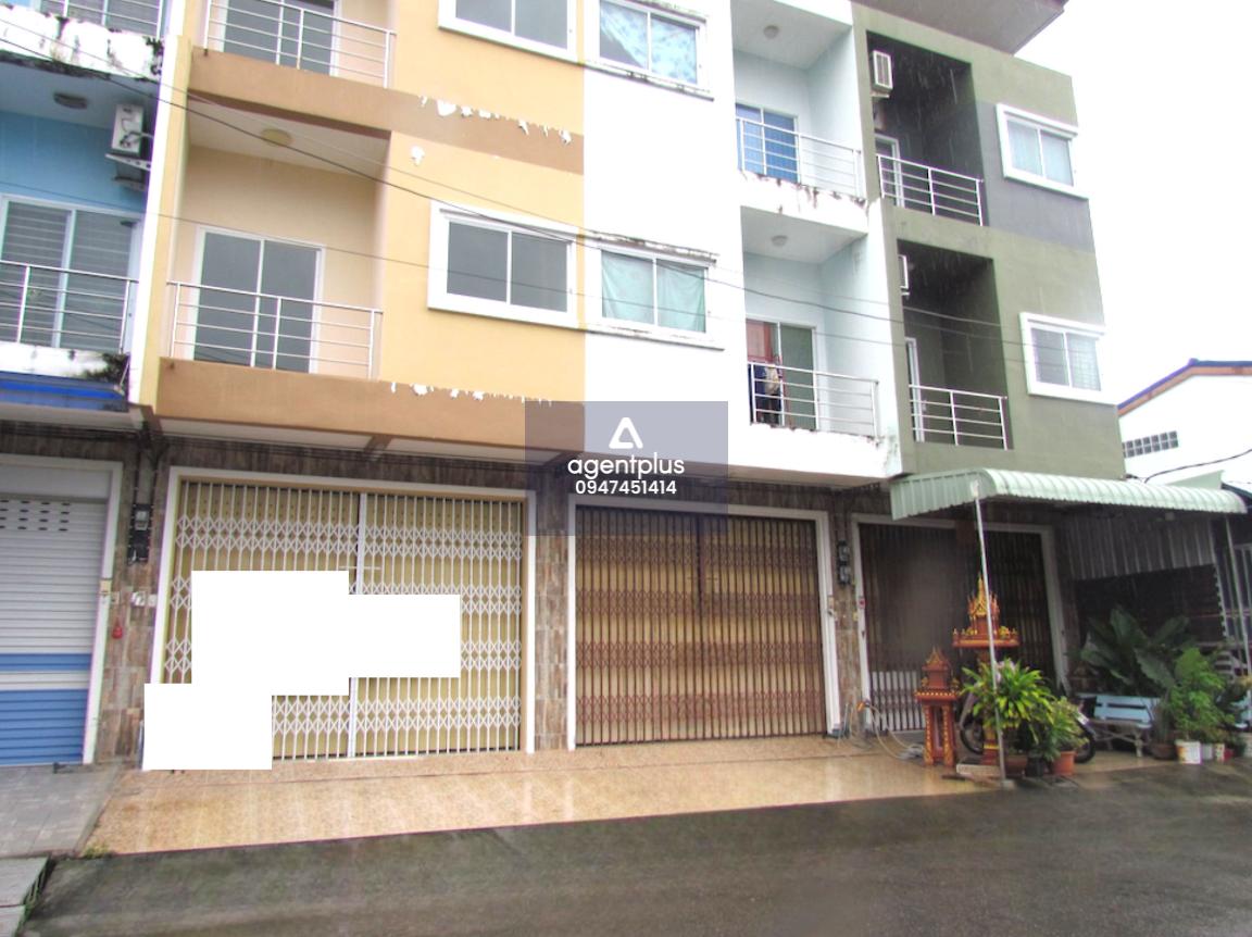 ขายอาคารพาณิชย์ หาดใหญ่ อาคารพาณิชย์ 3 ชั้น ทำเลดีในแหล่งชุมชน การคมนาคมสะดวก สาธารณูปโภคครบ เหมาะสำหรับอยู่อาศัยหรือทำการค้า