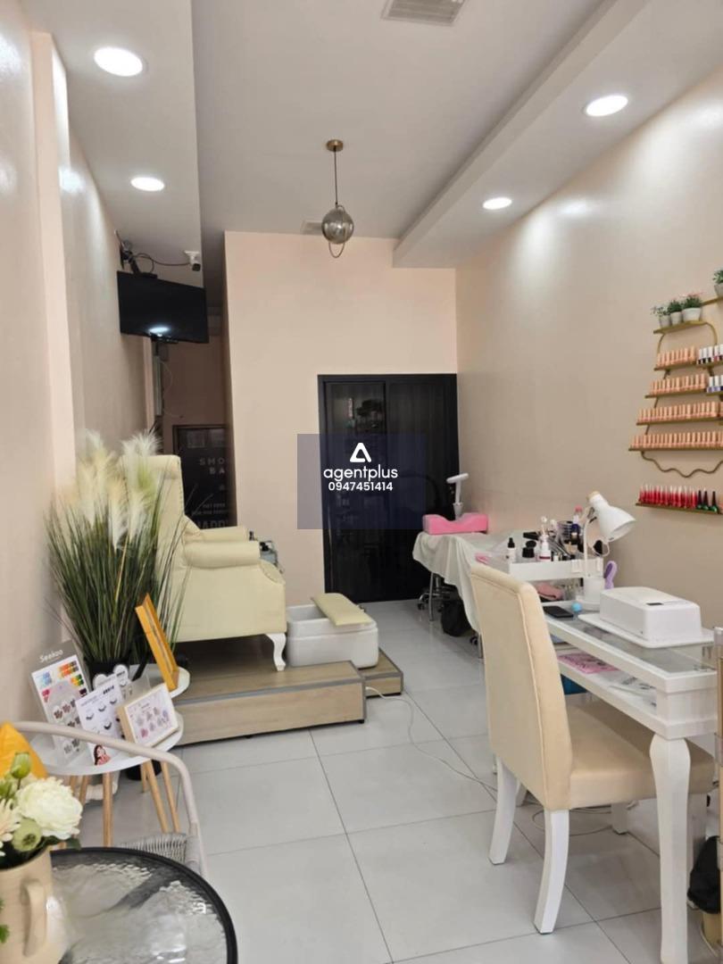 เซ้งร้านทำเล็บต่อขนตาพัทยากลาง ร้านสวยทำเลดีมาก