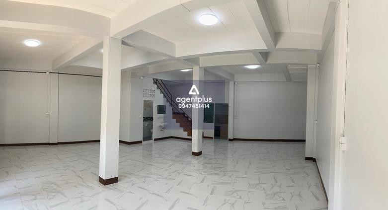 ขายอาคารพาณิชย์ 3 ชั้น 2 คูหา พร้อมดาดฟ้า พิษณุโลก อาคารพาณิชย์ทำเลดี ใจกลางเมือง เหมาะสำหรับทำธุรกิจหรือพักอาศัย