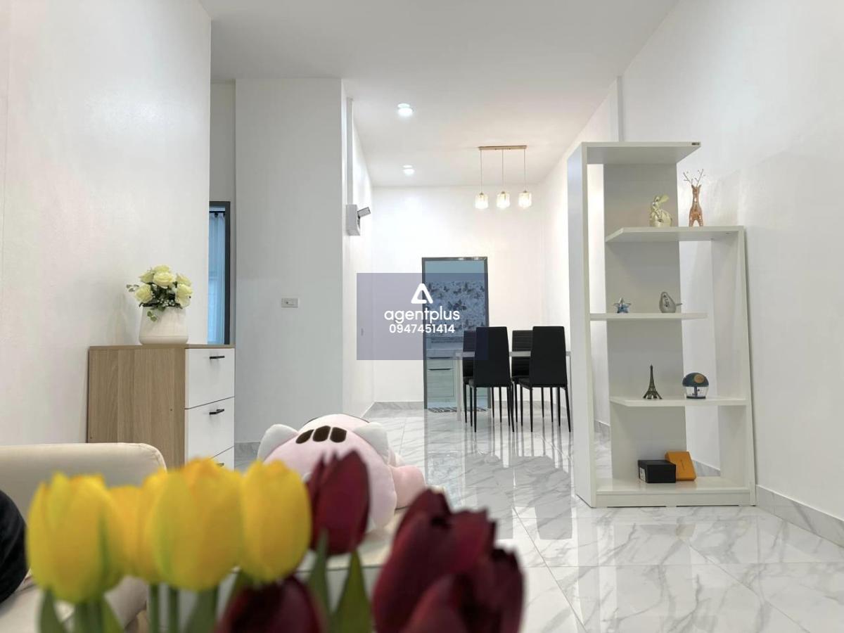 ทาวน์เฮ้าส์รีโนเวทใหม่ พร้อมอยู่ ฝั่งทะเล พัทยา ชลบุรี