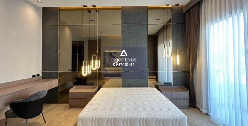 ขาย บ้านสุดหรูในพัทยา มองเห็นวิวสระว่ายน้ำ พร้อมเฟอร์นิเจอร์ครบครัน