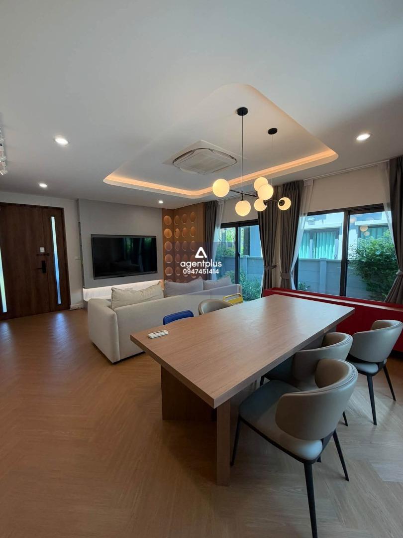 ให้เช่าทาวน์โฮม 4 ห้องนอน บางนา  บ้าน 3 ชั้น  แต่งสวย ต้นโครงการ ตรงข้ามสวน พร้อมอยู่
