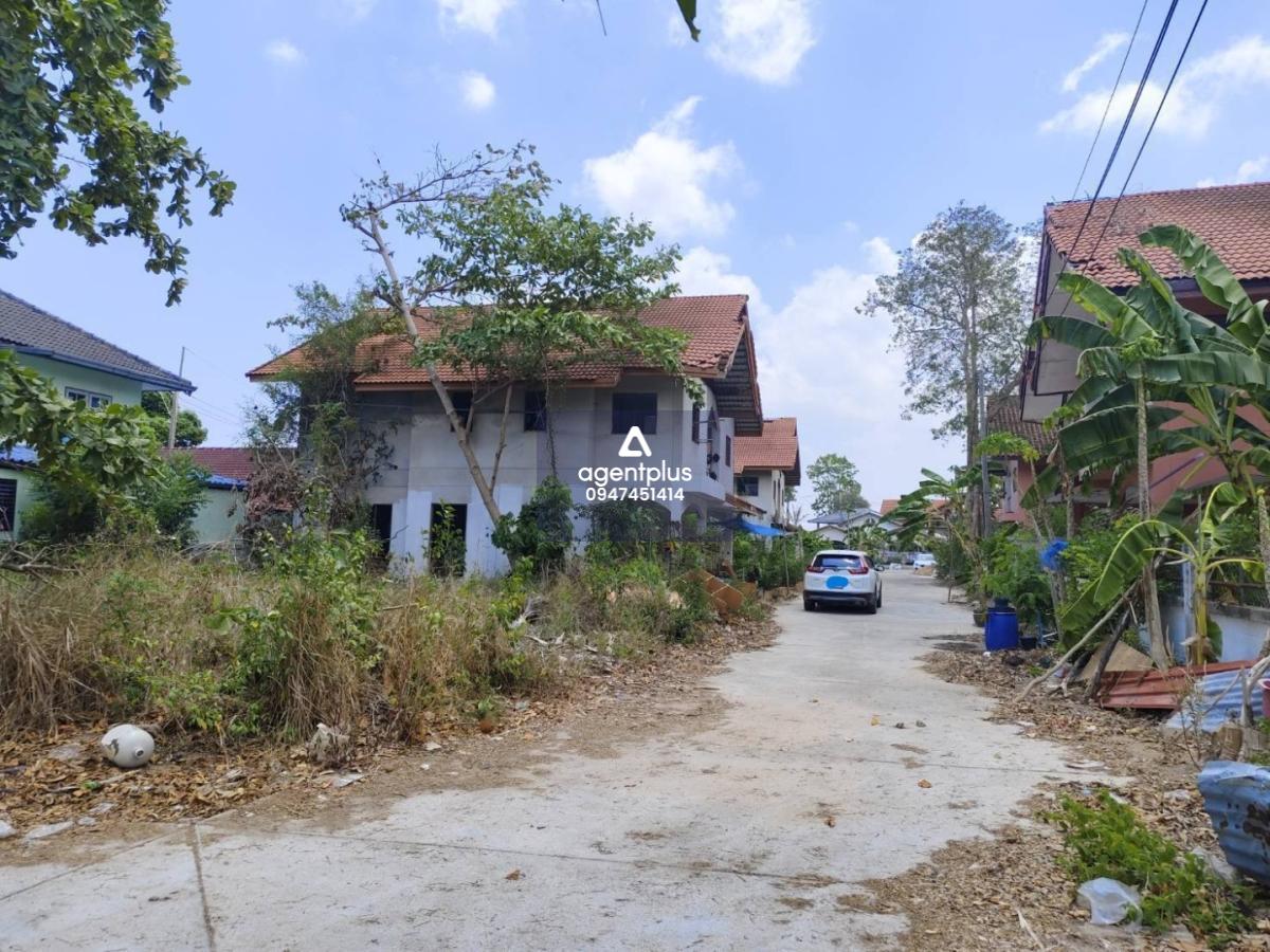 *ขายบ้านรวม 6 โฉนด 3 หลัง เหมาะสำหรับสายรีโนเวท ทำเลอ่างมาบประชัน ชลบุรี