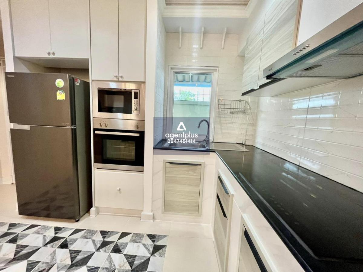 #single ho#use 3 bedrooms, 2 bathrooms All furniture included! 4.99 MB.* . details; There is a security guard in front of the village. Land 70 square meters or 280 square meters One-story house, 3 bedrooms, 2 bathrooms Can park 2 cars in the house . 💢 Sel