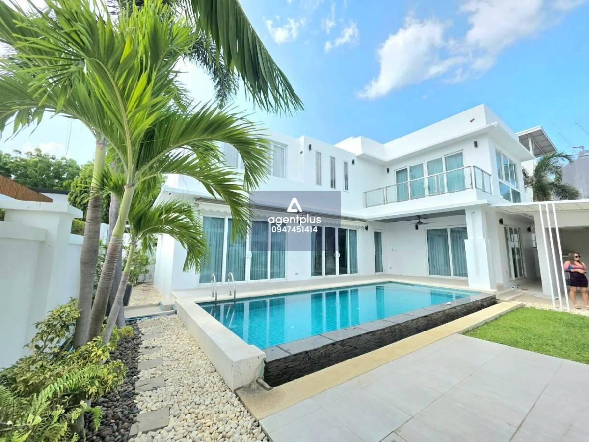 ขายพูลวิลล่าหรู ใกล้หาดจอมเทียน