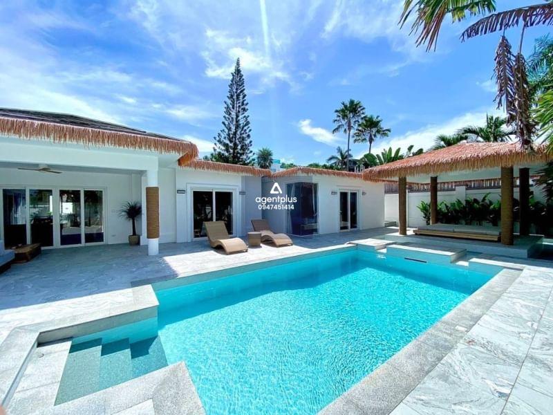 ขาย บ้านพูลวิลล่าสวยในโครงการ ทำเลทอง Siam Royal View Pattaya