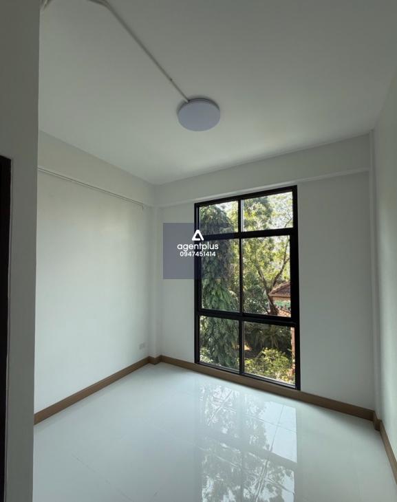 ให้เช่าทาวน์โฮม 4 ชั้น ขนาดใหญ่ ทำเลใจกลางบางนา เดินทางสะดวก ใกล้ทั้งไบเทคและ BTS เหมาะสำหรับอยู่อาศัยเป็นครอบครัว หรือใช้เป็นโฮมออฟฟิศได้สบาย