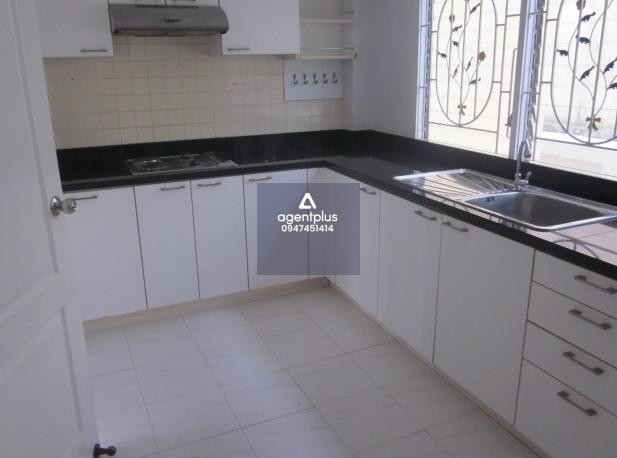 บ้านเดี่ยว 2 ชั้น วิจิตราธานี บางนา-ตราด ทำเลที่สะดวกต่อการเดินทาง โดยสามารถเข้า-ออกได้จาก ถนนบางนา-ตราด (ทางหลวงหมายเลข 34)