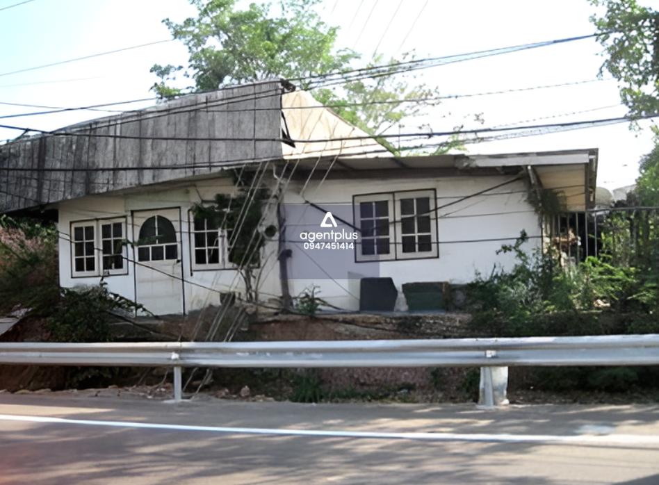 ขายอาคารสำนักงาน 4 ชั้น โรงซ่อมบำรุง พร้อมอาคารสำนักงานชั้นเดียว ทำเลศักยภาพ กบินทร์บุรี จังหวัดปราจีนบุรี เหมาะสำหรับธุรกิจและสำนักงานขนาดใหญ่