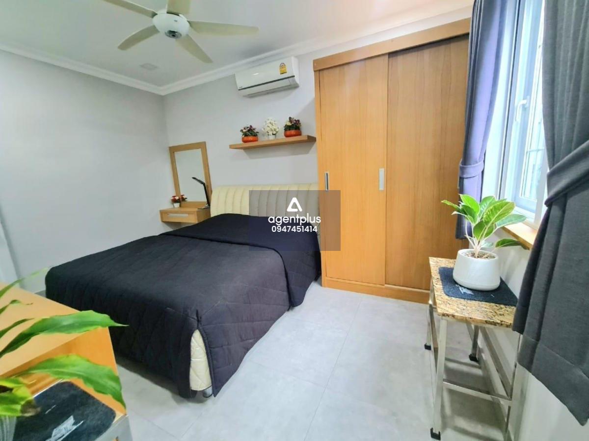 พูลวิลล่าสุดหรูในสนามกอล์ฟฟีนิกซ์ในสนามกอล์ฟฟีนิกซ์