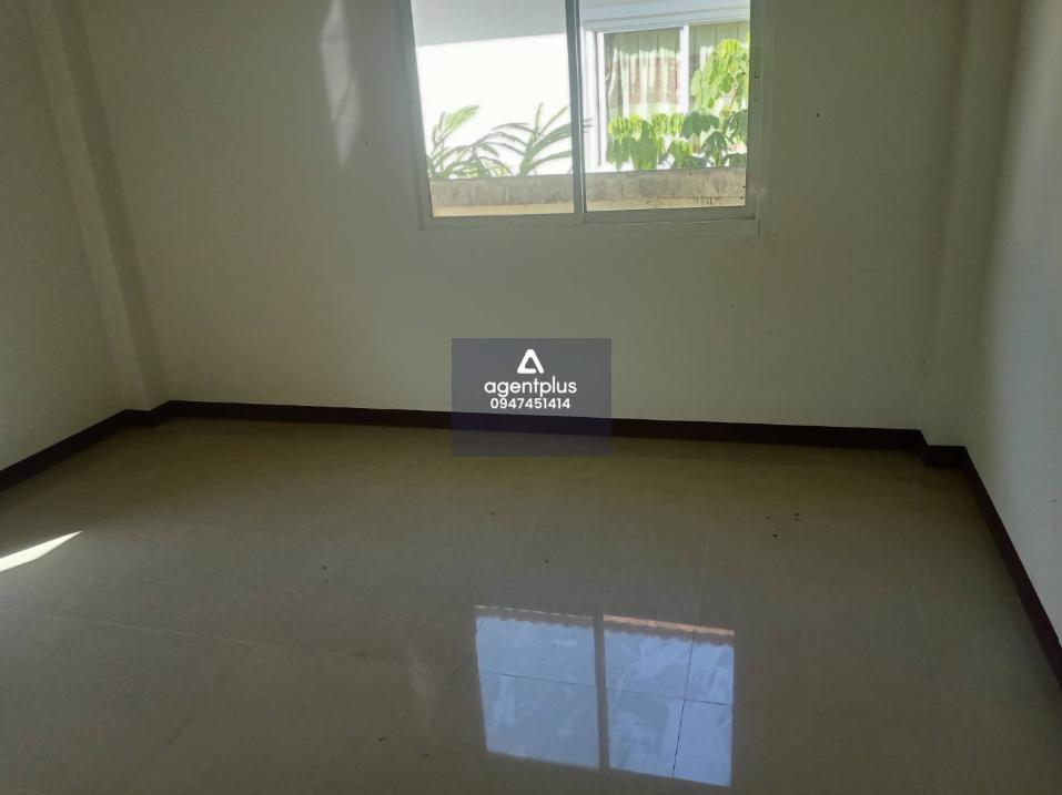 บ้านเดี่ยว โครงการ 9999 วิลเลจ ปลวกแดง ทำเลที่ตั้งอยู่ในแหล่งชุมชน การคมนาคมสะดวก สาธารณูปโภคพื้นฐานครบ