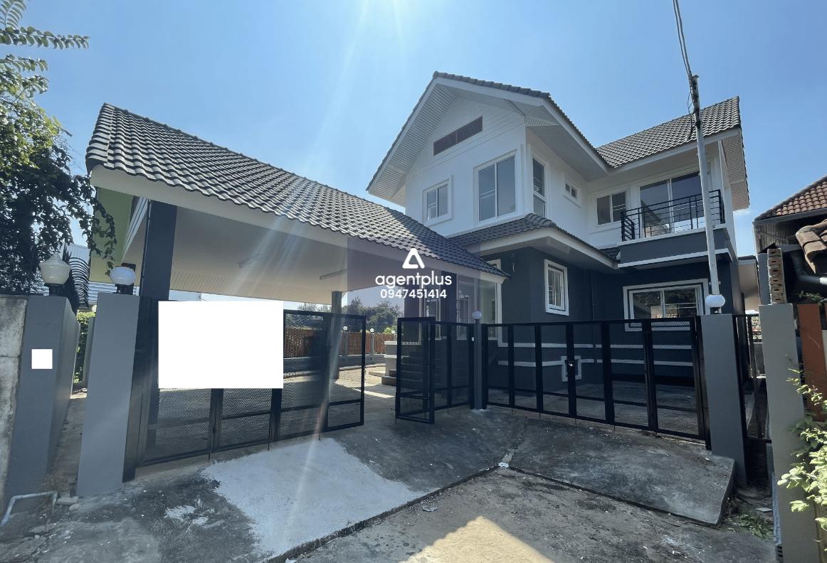 ขายบ้านเดี่ยว 2 ชั้น ทำเลดี บรรยากาศดี การคมนาคมสะดวก สาธารณูปโภคครบครัน โครงการตำหนักนคร เชียงใหม่ ปรับปรุงใหม่