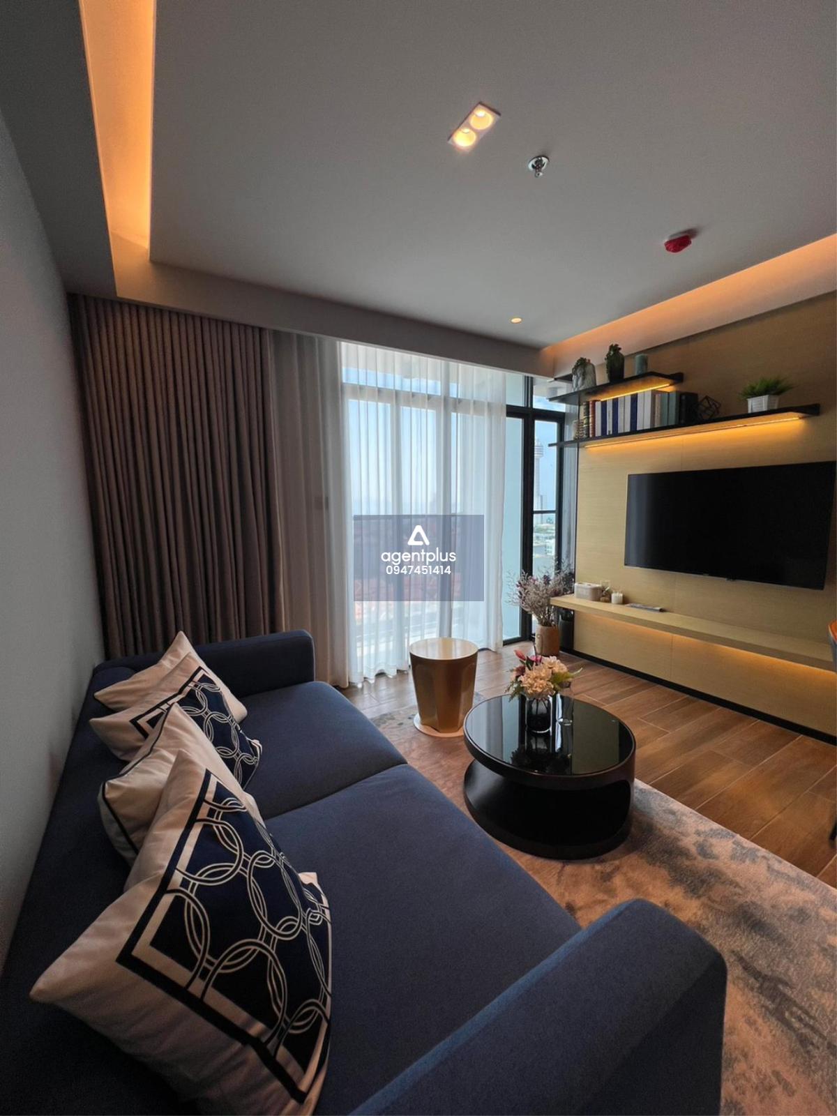 Beverly Mountain Bay Luxury Condominium Pattaya