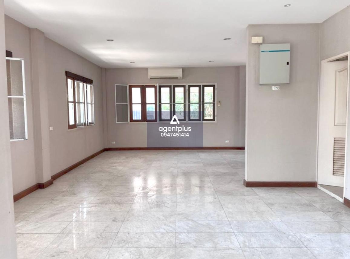 ขายบ้านเดี่ยว 2 ชั้น ทำเลเพชรเกษม 69 — พื้นที่ใหญ่ ฟังก์ชันครบ เข้าอยู่ได้เลย!