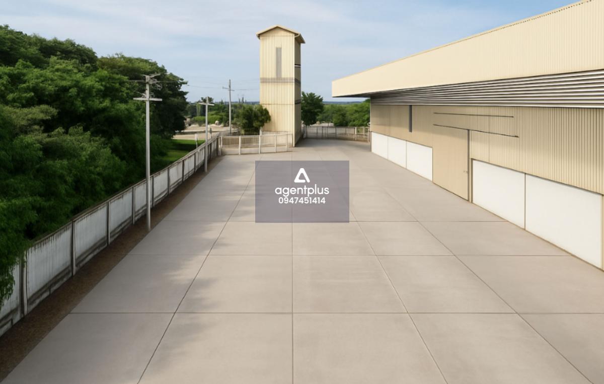 โรงงานและที่ดินพร้อมสิ่งปลูกสร้าง ติดถถนนมิตรภาพ การเดินทางสะดวก เหมาะกับการทำโกดังเก็บสินค้า ใกล้เขตอุตสาหกรรมและโรงพยาบาลสูงเนิน อำเภอสูงเนิน จังหวัดนครราชสีมา