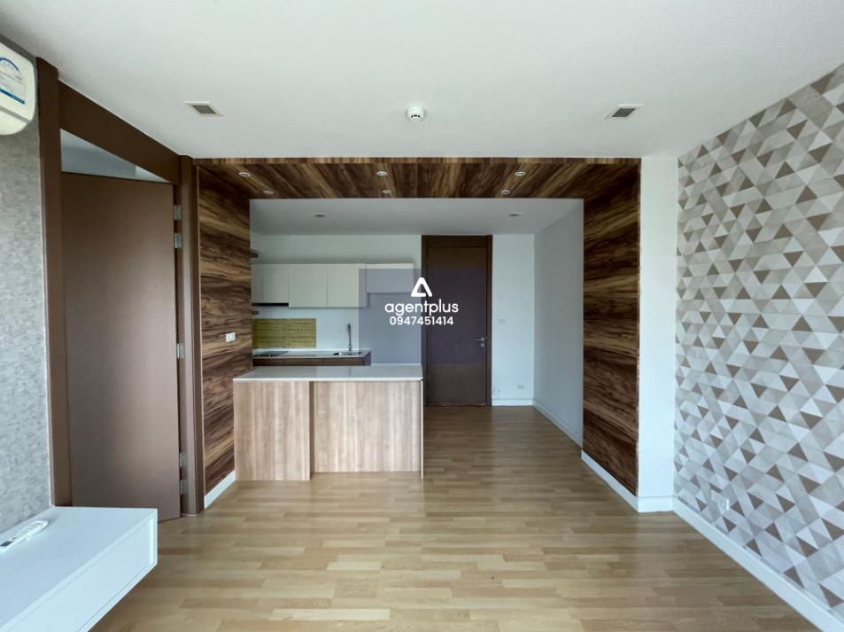 คอนโดมิเนียม โครงการกรีนเลค ศรีราชา ทำเลดี เดินทางสะดวก เหมาะอยู่อาศัย