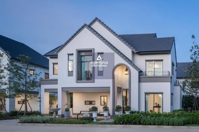 ขายบ้านเดี่ยวดีไซน์ใหม่ซีรีส์ Urban Farmhouse ฟังก์ชันครบ พื้นที่กว้าง ทำเลดีเยี่ยม พร้อมเข้าอยู่