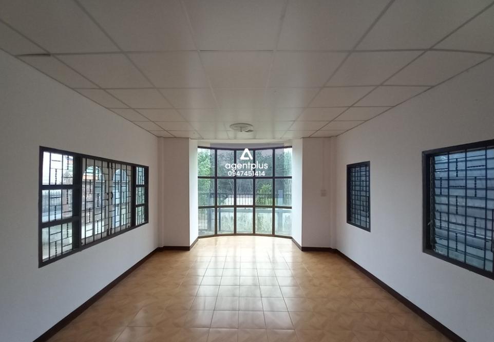 บ้านเดี่ยวชั้นเดียว ติดถนนสุนทรเวช การคมนาคมสะดวก ใกล้แหล่งชุมชน