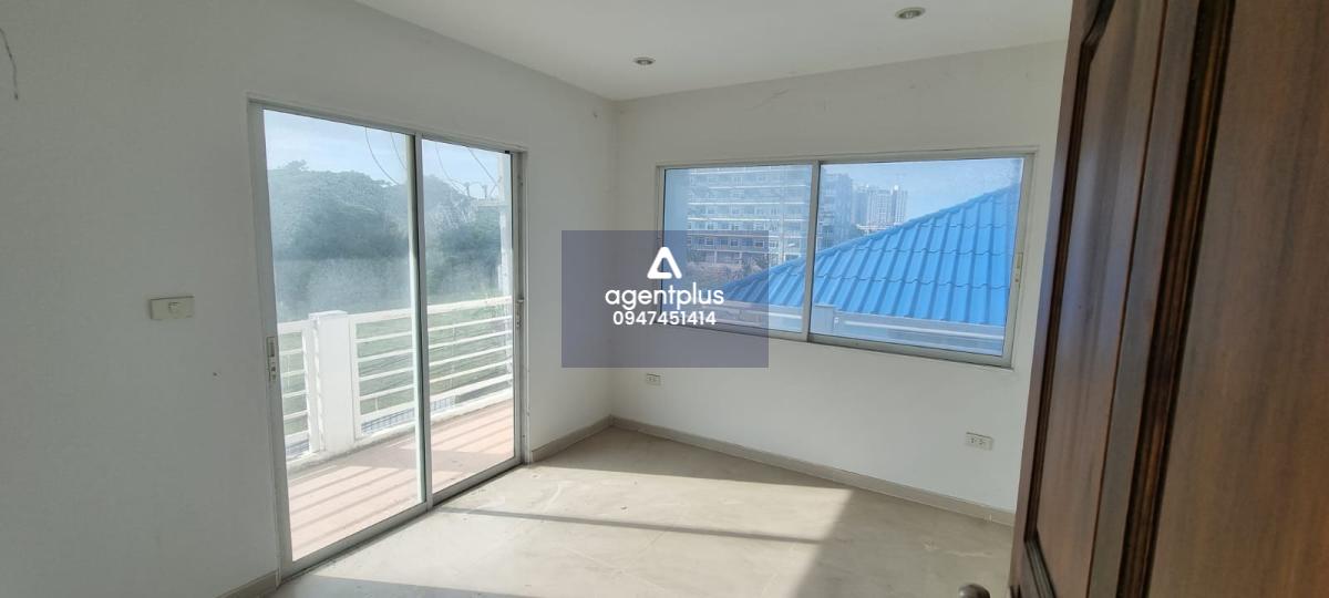 # คอนโดราคาพิเศษ ชื่อต่างชาติ Beach and mountain จอมเทียน พัทยา