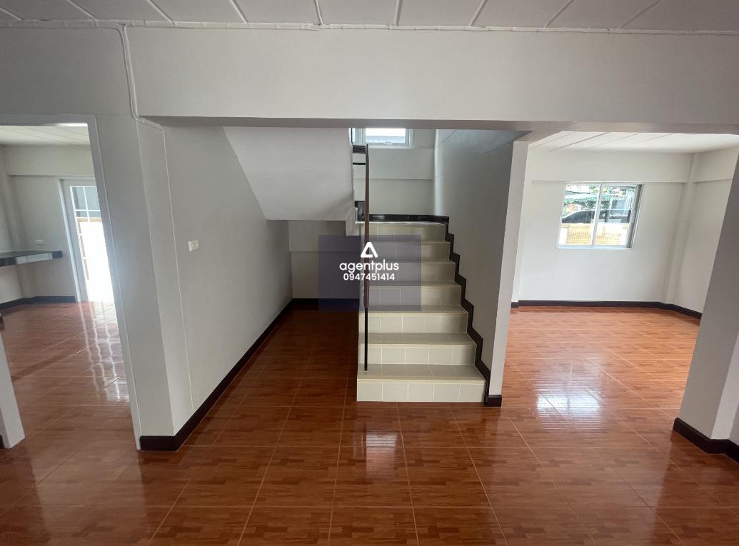 บ้านเดี่ยว โครงการศรีสุวรรณ ชลบุรี ทำเลดี เดินทางเข้า-ออกสะดวก อยู่ใกล้สิ่งอำนวยความสะดวก